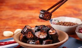 爆料风干鸭脖视频播放,视频播放引发热议