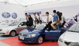 网友爆料汽车视频大全集,精彩瞬间一网打尽