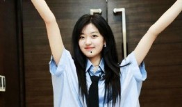 新闻爆料的美女